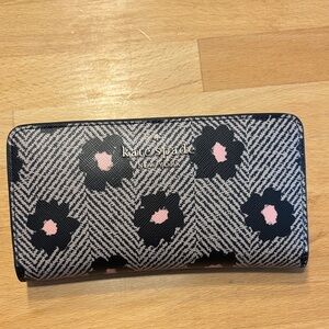 Kate Spade Wallet- good used condition